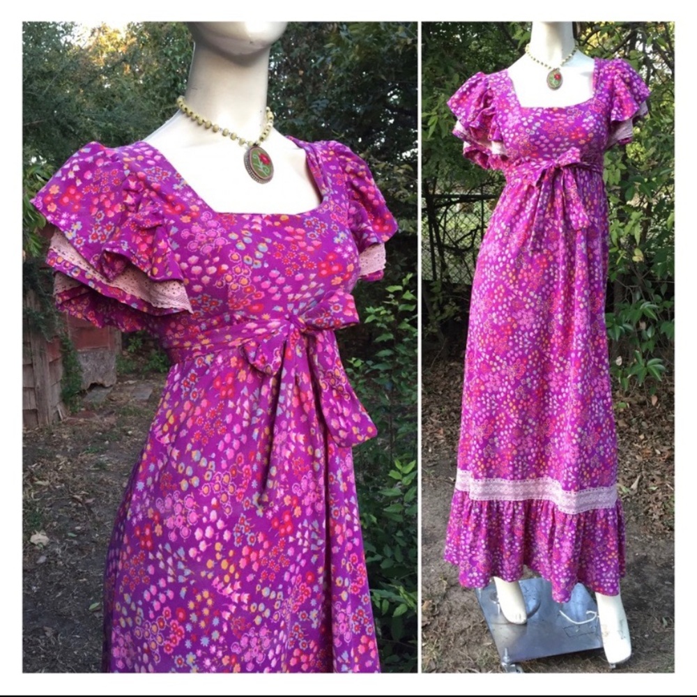 VINTAGE 1970’s maxi dress (authentic) 💜